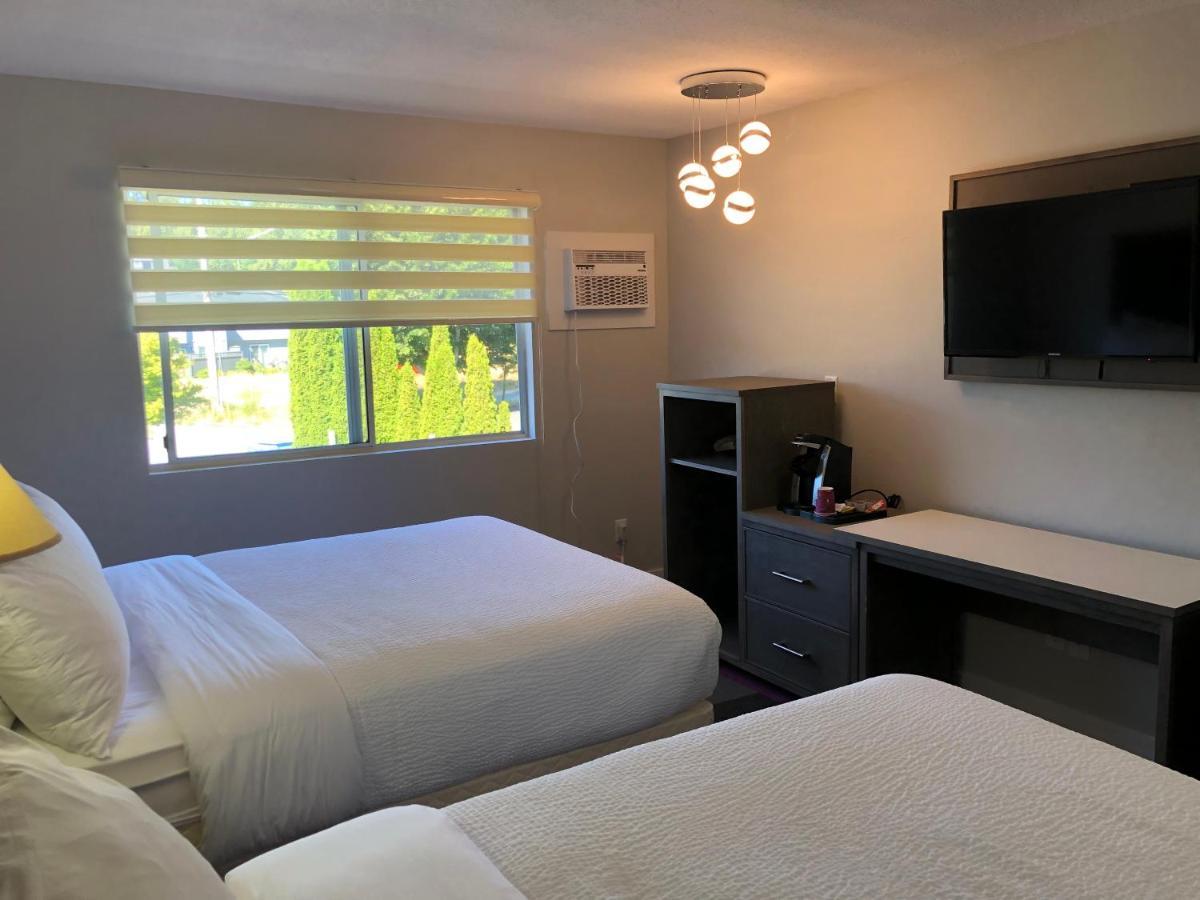 Motel The Spot At Porpoise Bay Sechelt Exterior foto